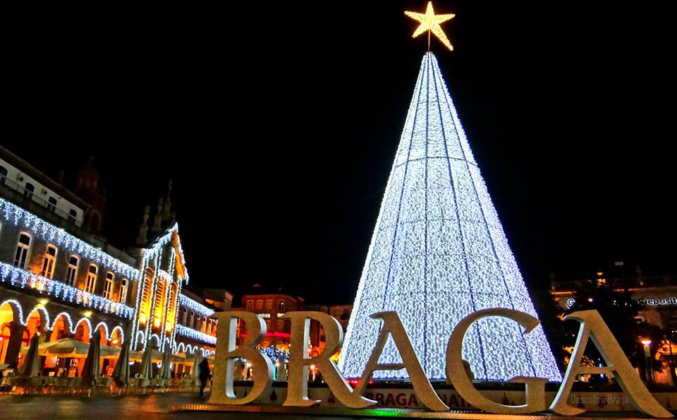 Iluminação de Natal reforça comércio de Braga para defender milhares de postos de trabalho