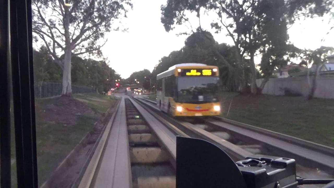 Ministro do Ambiente diz que não faz sentido ligar Braga e Guimarães por metro de superfície. Câmaras pensam diferente