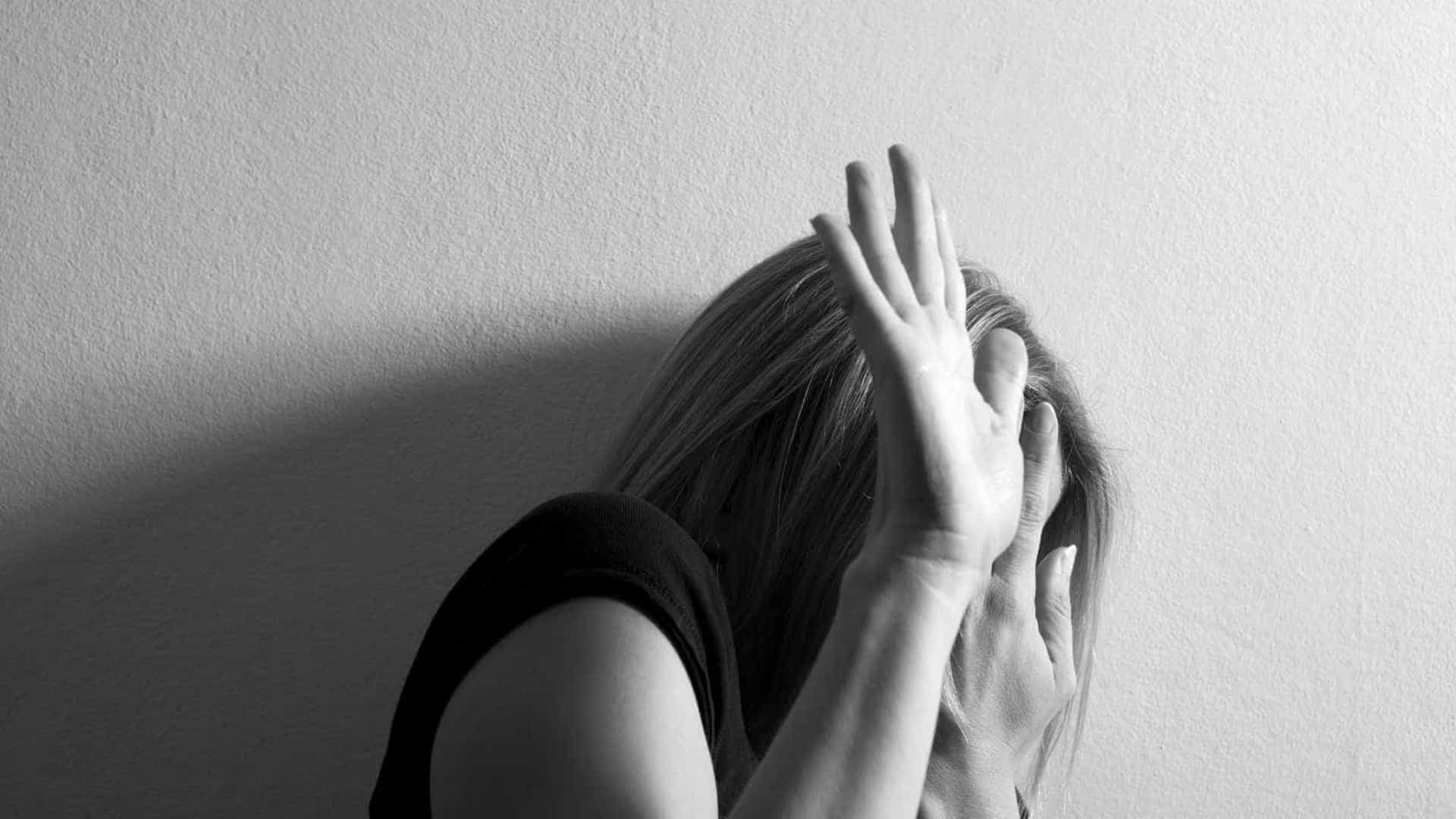 Quase 2 mil pessoas em programas para agressores de violência doméstica