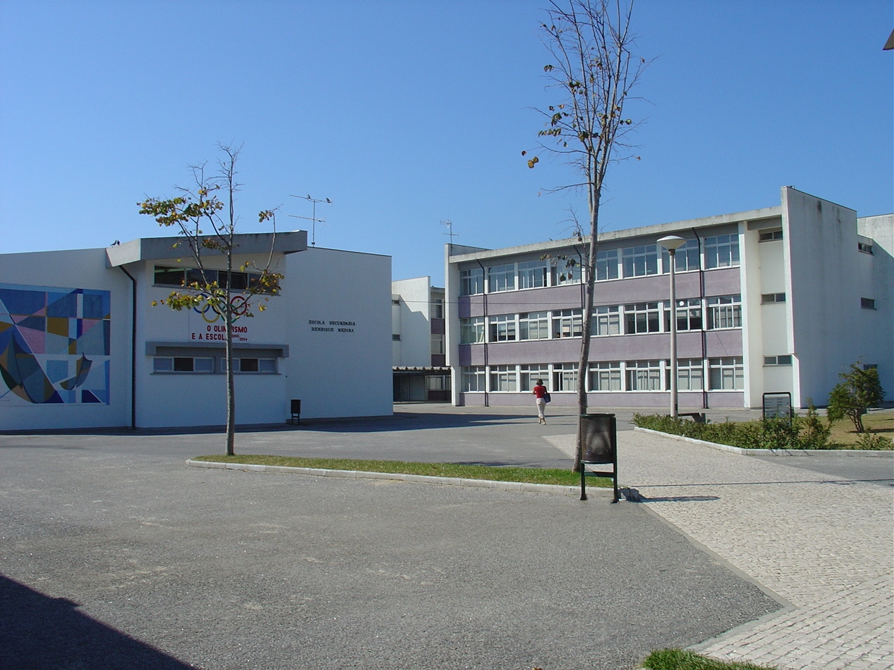 Quatro escolas minhotas não cumprem orientações da DGS sobre reuniões de prof’s em zonas de risco covid-19, denuncia STOP