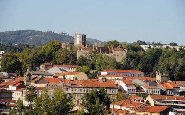 Guimarães investe despesa da passagem de ano em vales para dinamizar comércio e restaurantes