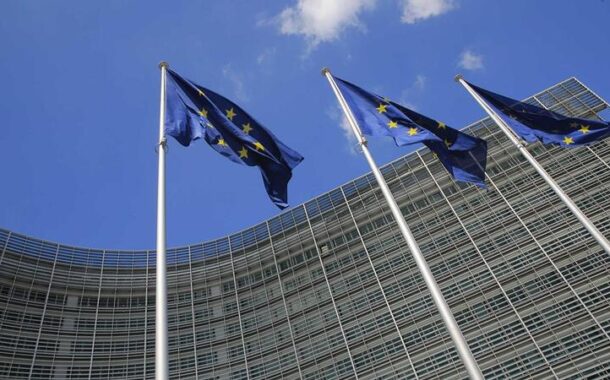 UE adopta primeiro regime global de sanções por violações de direitos humanos