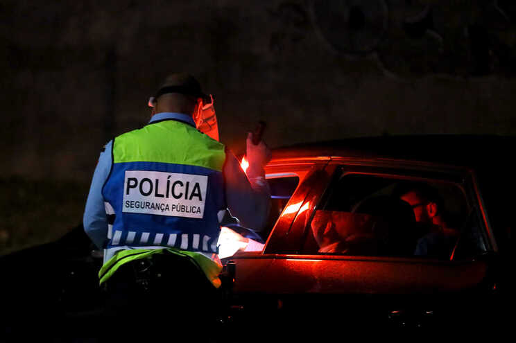 Condutor desobedece a ordem de parar e acaba detido pela PSP após fuga por Braga