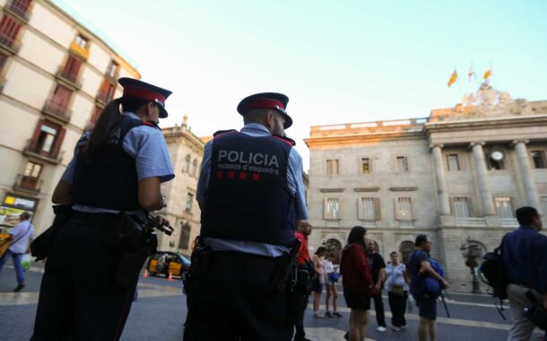 Portuguesa entre detidos numa festa ilegal em Barcelona