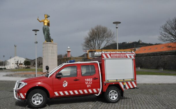 Bombeiros de Viana reconhecidos por devolver 1.200 euros perdidos