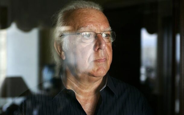 Governo decreta dia de luto nacional na segunda-feira pela morte de Carlos do Carmo