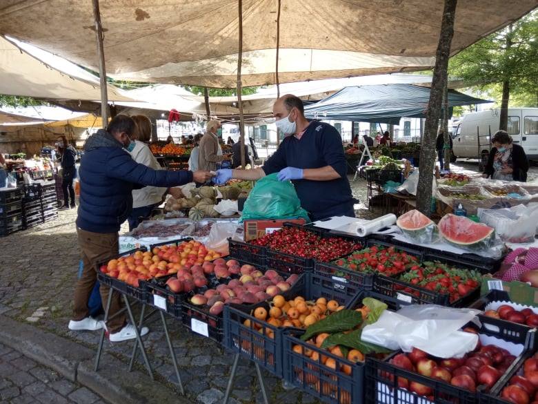 Feirantes de Barcelos isentos de taxas no primeiro semestre de 2021