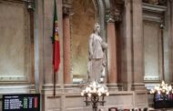 Lei da eutanásia aprovada no Parlamento com votos contra do CDS e PCP