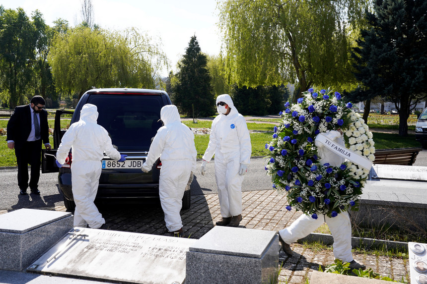 Uma em cada três mortes por covid-19 aconteceu em Janeiro