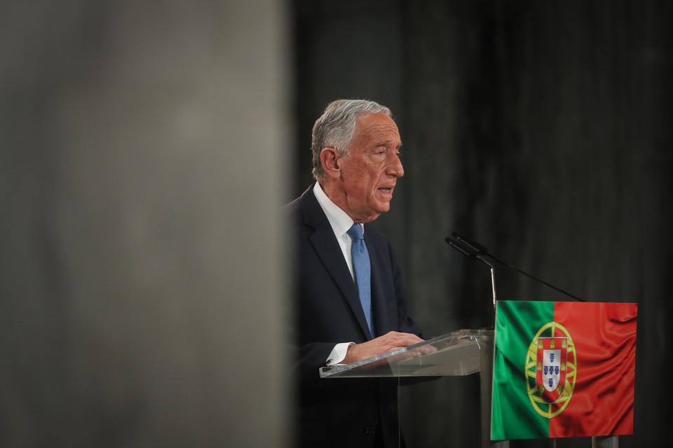“Vou ser breve e claro: é preciso agir depressa e drasticamente”, avisa Marcelo