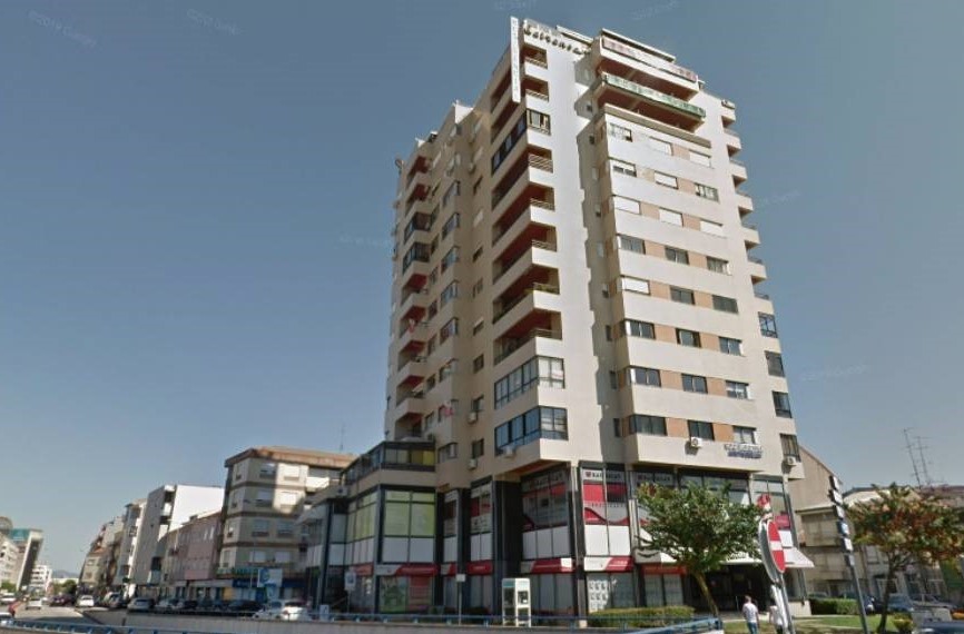 Mulher brasileira a residir em Braga acusa SEF de abuso de poder