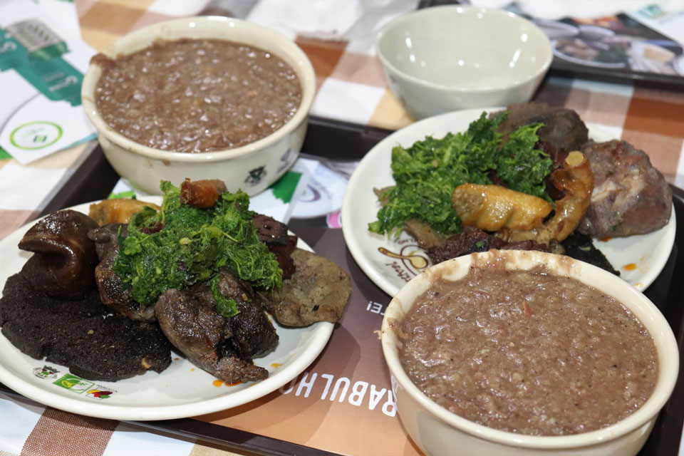 Não houve festival em Amares, mas papas de sarrabulho continuaram a sair