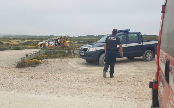 Resgatadas quatro pessoas em praia de Viana do Castelo. Foram multadas por violar estado de emergência