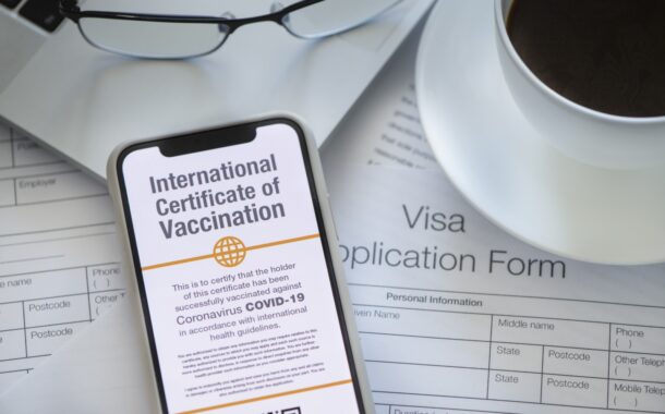 Suécia e Dinamarca já estão a desenvolver certificados digitais de vacinas