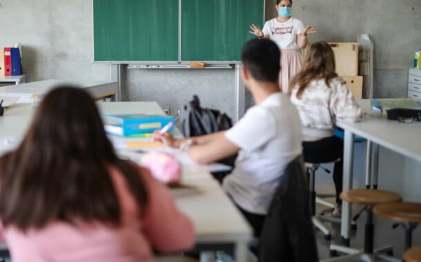 Sindicato prolonga greve na Educação pelo menos até dia 19