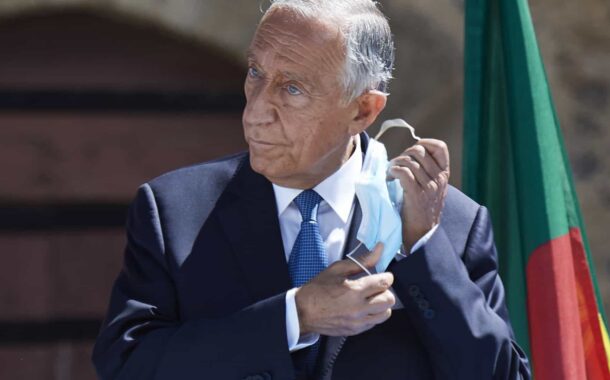 Marcelo promulga alargamento de apoio aos pais e aumento extra das pensões