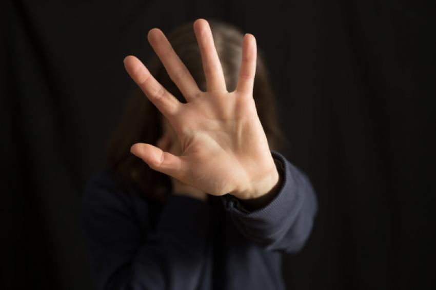 Pena suspensa para homem que durante 32 anos violentou mulher em Famalicão