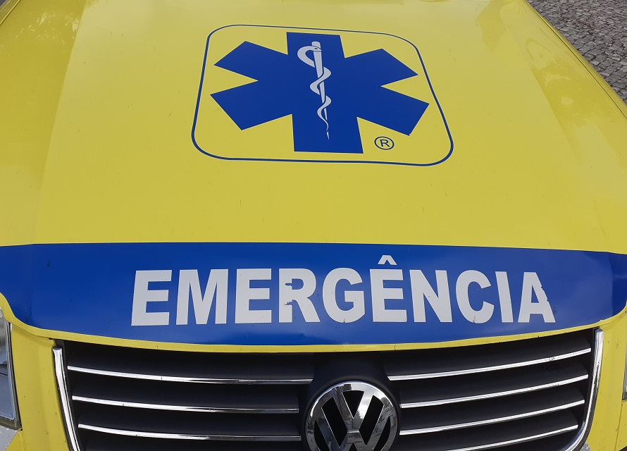 Jovem em estado grave após queda de bicicleta em Ponte de Lima