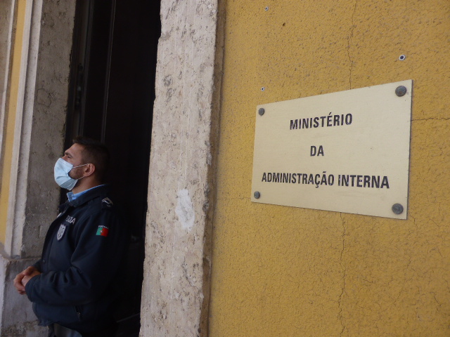 Quase 1.000 pessoas detidas por desobediência desde início da pandemia