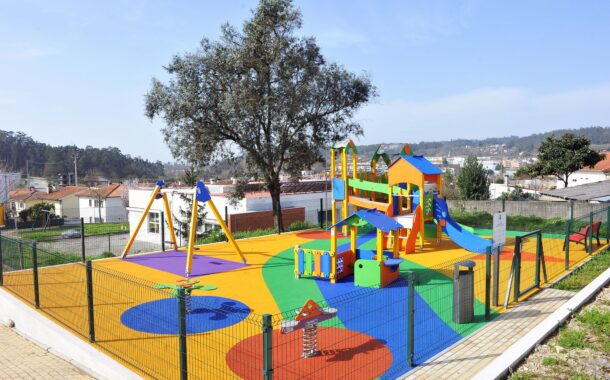 Câmara de Braga esclarece: frequência de parques infantis públicos está autorizada