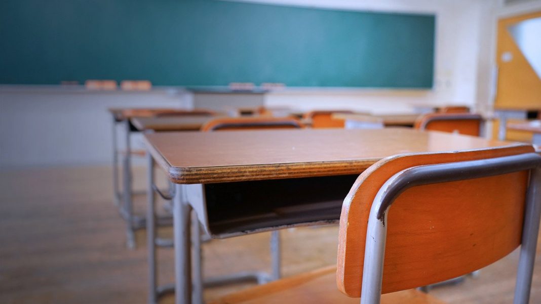 Bloco quer regularização dos vínculos laborais precários em duas escolas de Fafe