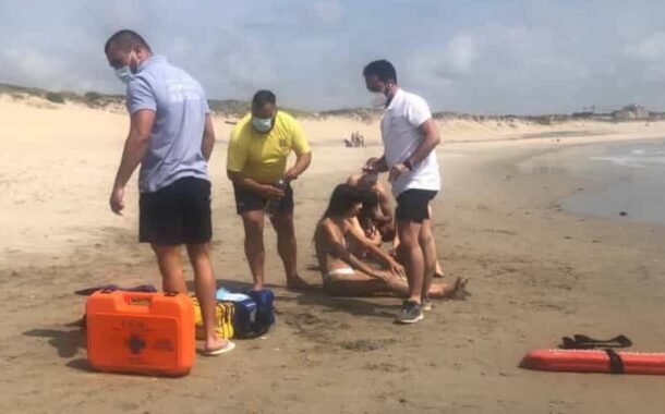 Duas jovens resgatadas por nadadores-salvadores em praia não vigiada de Vila do Conde