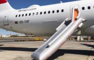 Passageiro de voo Lisboa-Acra abre porta do avião e faz disparar manga de emergência