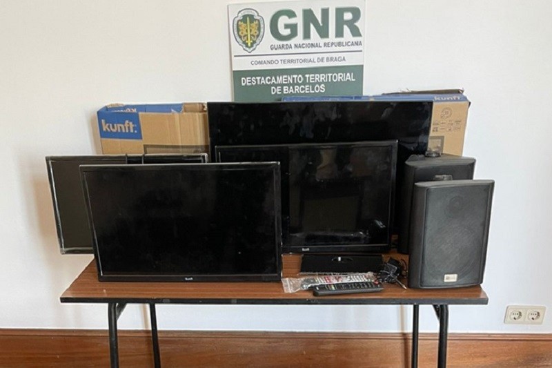 GNR apanha dois homens com material furtado em Barcelos