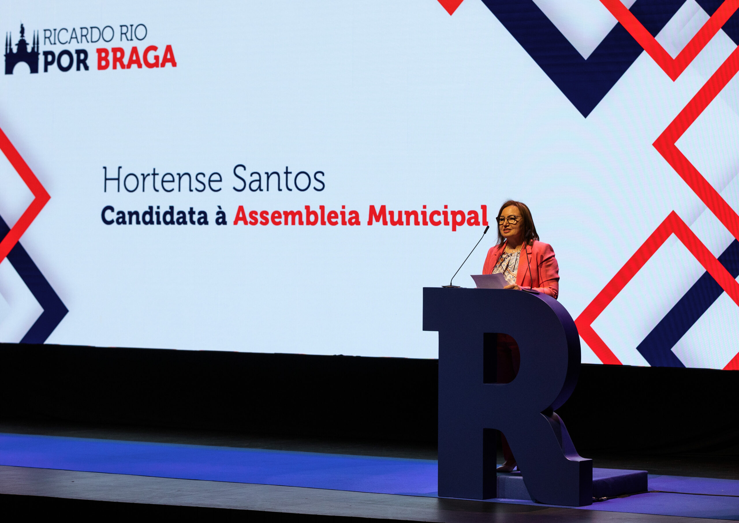 Autárquicas. Hortense Santos recandidata-se à presidência da Assembleia Municipal pela ‘Juntos Por Braga’