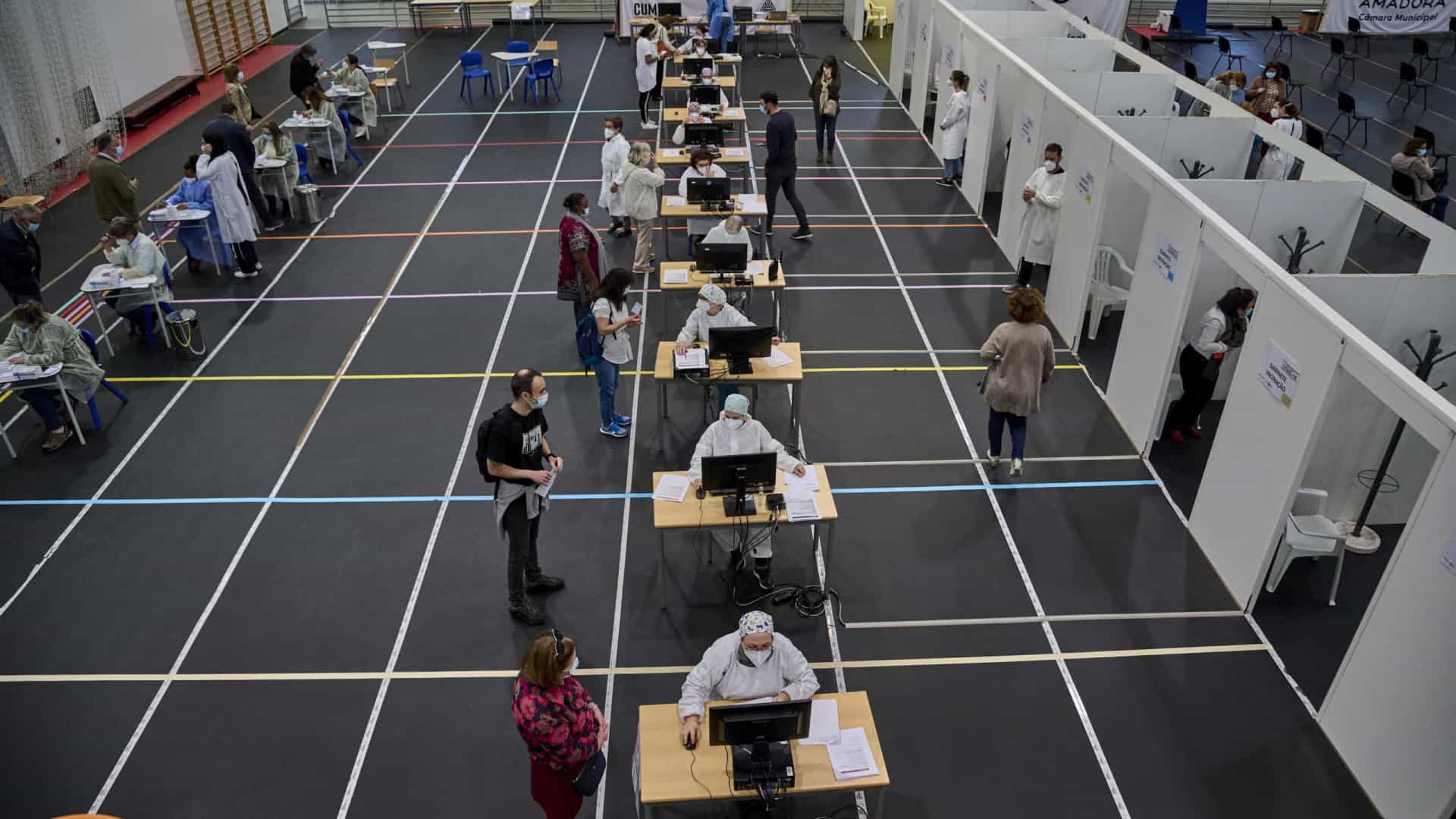 Autoagendamento para maiores de 18 anos retomado este sábado