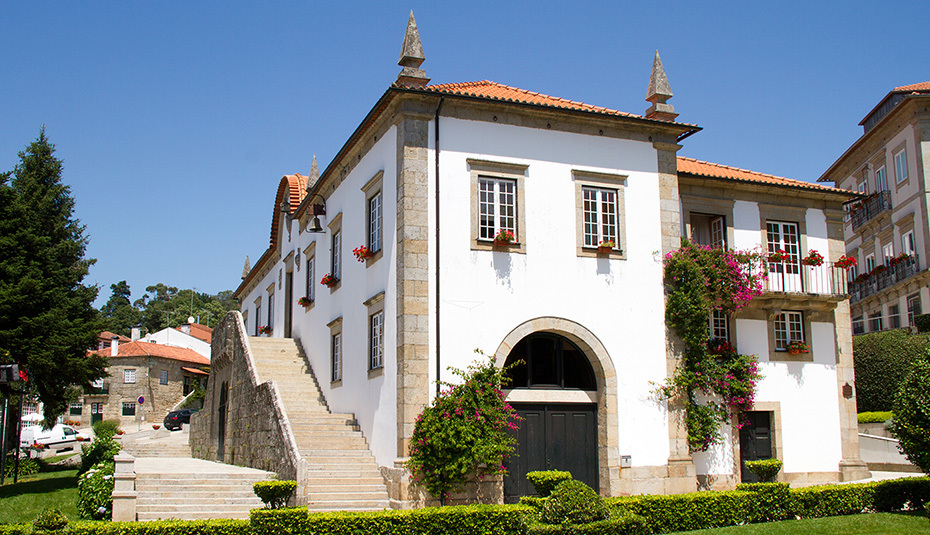 Auditório Municipal de Ponte de Lima apresenta obra de Pedro Gomes (8 OUT)