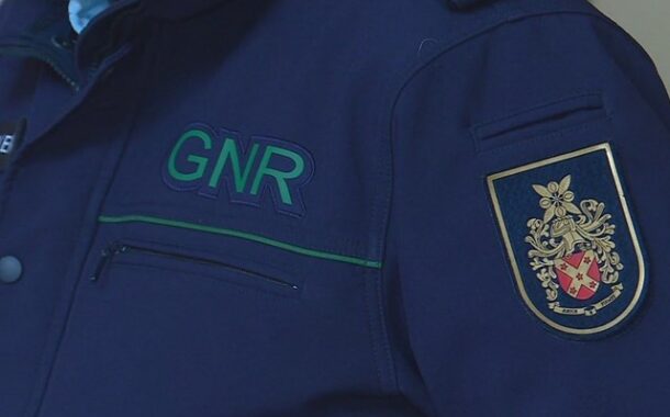 Militar da GNR que ameaçou três magistrados de Vila Verde nas redes sociais já está em casa com pulseira electrónica