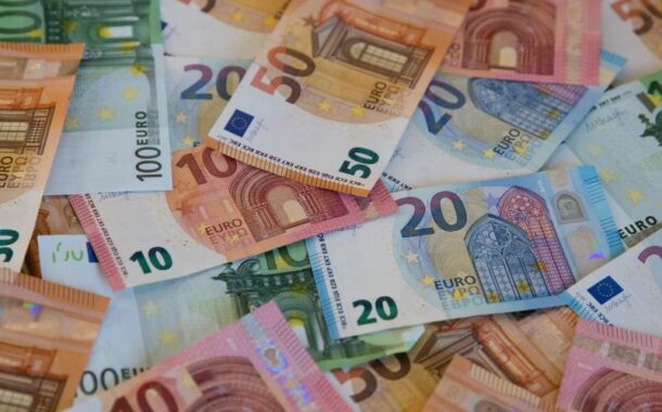 Empresas recebem apoio até 112 euros pelo aumento do salário mínimo em 2022