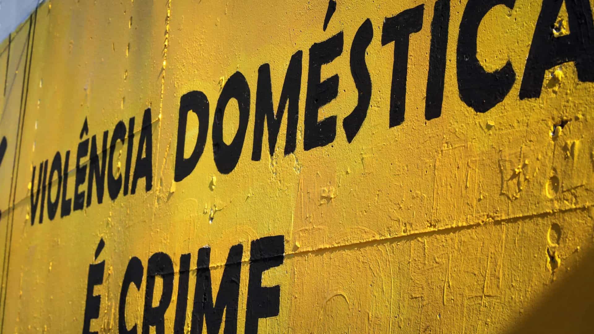 Governo lança campanha contra a “pandemia permanente” da violência doméstica