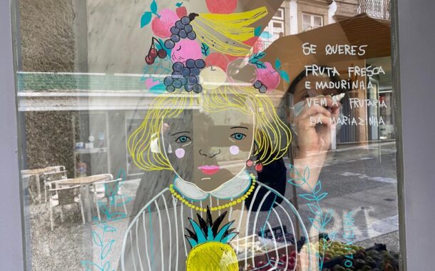 Ilustradoras levam o Braga em Risco até ao comércio tradicional com ‘Montras Ilustradas’