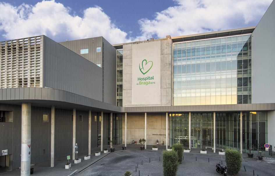 Hospital de Braga investe 80 mil euros em novo equipamento de ecografia