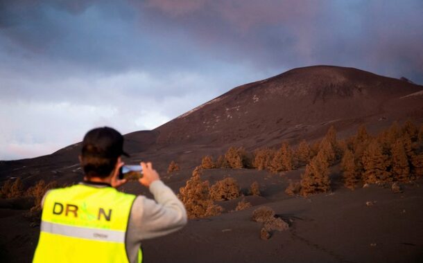 Erupção de vulcão em La Palma tem fim após três meses de destruição