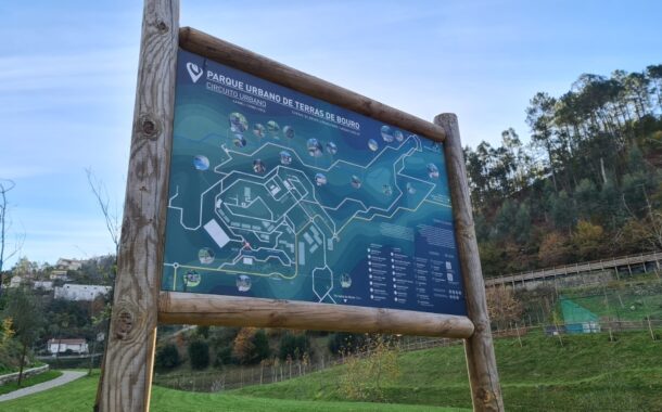 Parque Urbano de Terras de Bouro e a ecovia do Rio Homem com sinalética “inovadora”