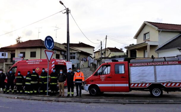 Bombeiros Sapadores de Braga na estrada para socorro rodoviário este domingo