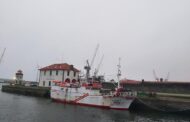 Pescadores isolados em barco atracado em Viana do Castelo repetem teste esta quarta-feira