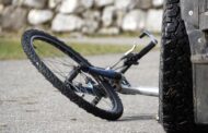 Colisão entre carro e bicicleta faz ferido grave e corta EN 13 em Valença