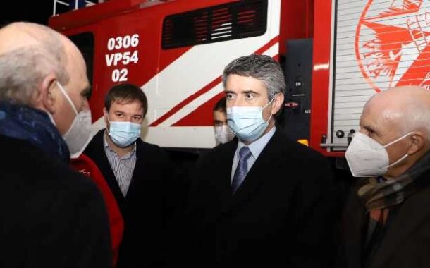 Legislativas.  José Luís Carneiro (PS) visita corporações de bombeiros de Guimarães