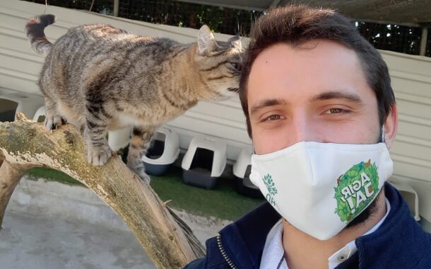 LEGISLATIVAS. Rafael Pinto defende em Guimarães mais apoio do Estado a programas escolares de bem-estar animal