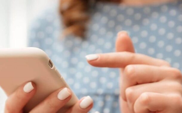 GNR Póvoa de Lanhoso apanha burlona que queria vender telemóvel, mas desaparece com dinheiro