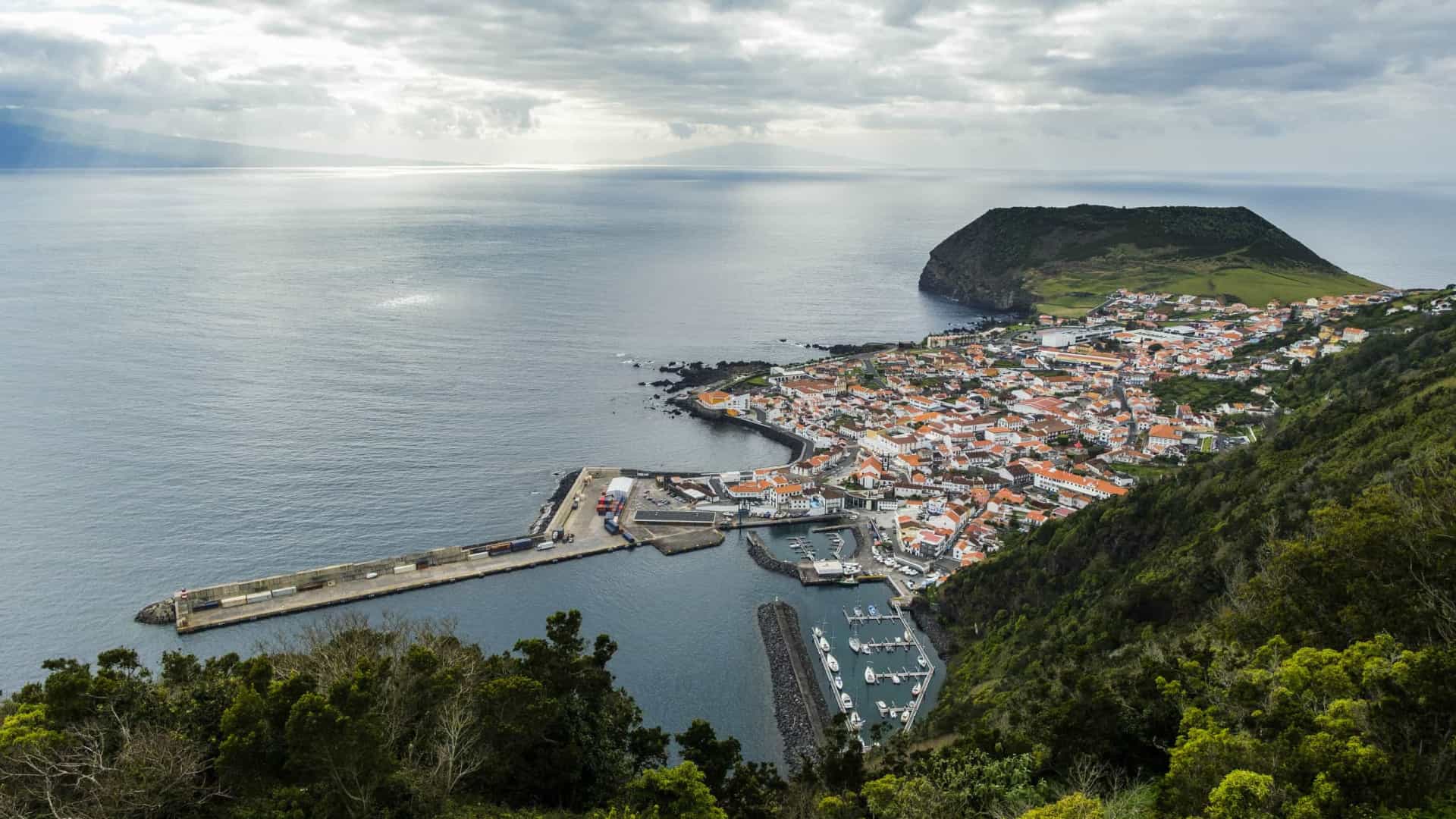 Açores admite “possibilidade real de erupção” na ilha de São Jorge