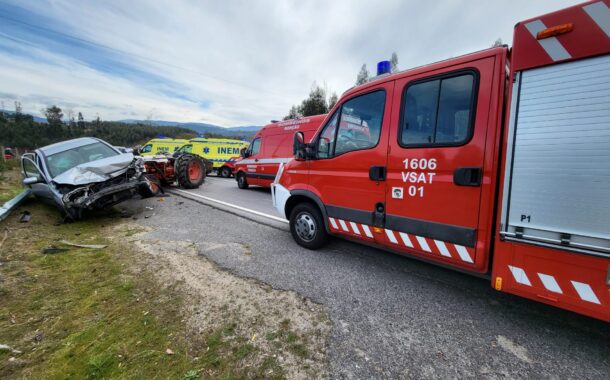 Um morto e três feridos após colisão de tractor com veículo automóvel em Monção