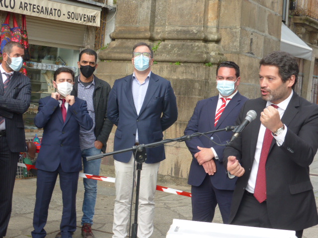 Afinal, Ventura vai a julgamento no caso de jantar-comício em Braga durante estado de emergência