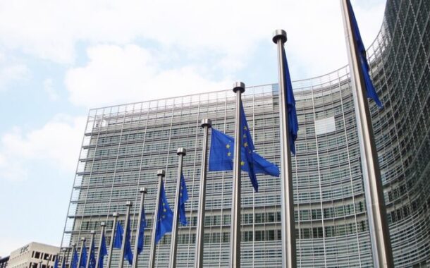 Bruxelas quer revogar “imediatamente” os passaportes dourados e pede maior controlo de vistos