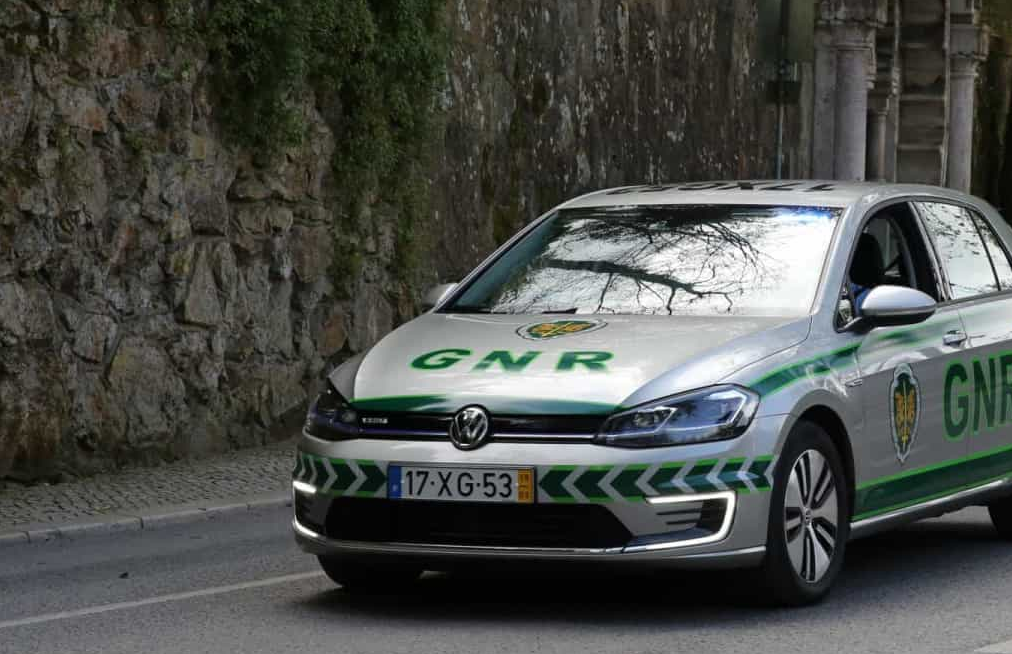 Septuagenário alcoólico detido por violência doméstica em Fafe
