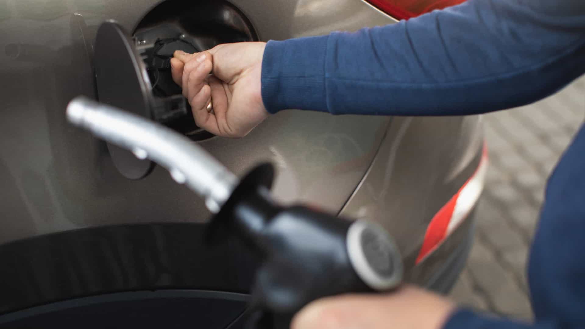 Governo prolonga até 30 de Junho a redução do ISP na gasolina e gasóleo